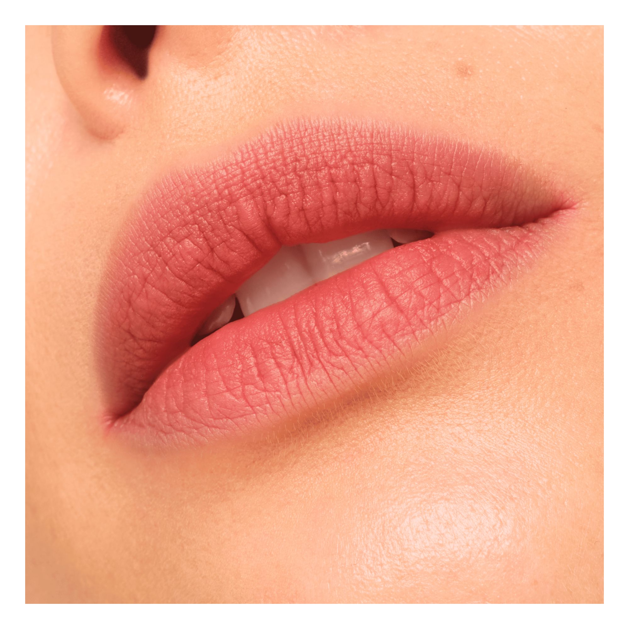 Rouge à Lèvres - Blur-Real Matte Lipstick Rouge à Lèvres - Blur-Real Matte Lipstick