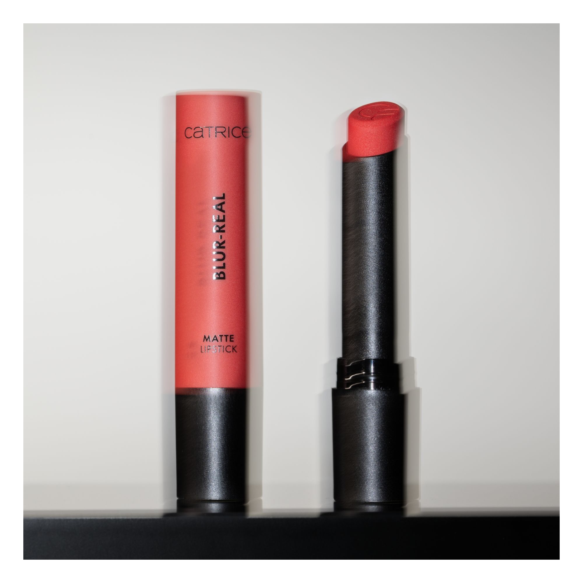Rouge à Lèvres - Blur-Real Matte Lipstick Rouge à Lèvres - Blur-Real Matte Lipstick