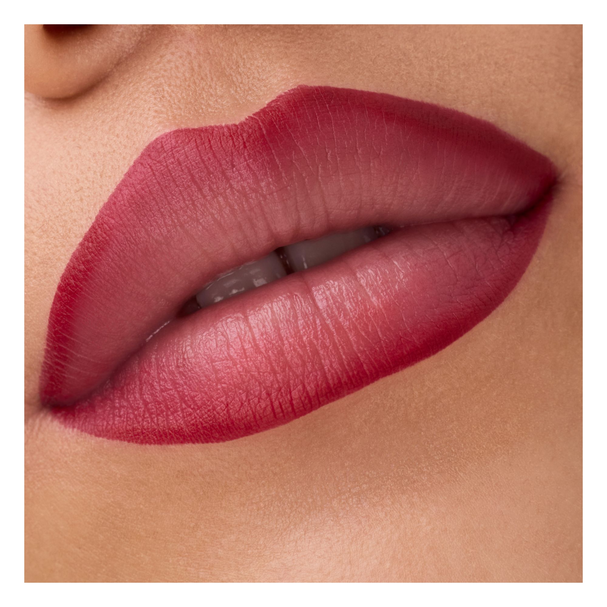 Gel Glide Long-Lasting Lip Liner Gel Glide Long-Lasting Lip Liner