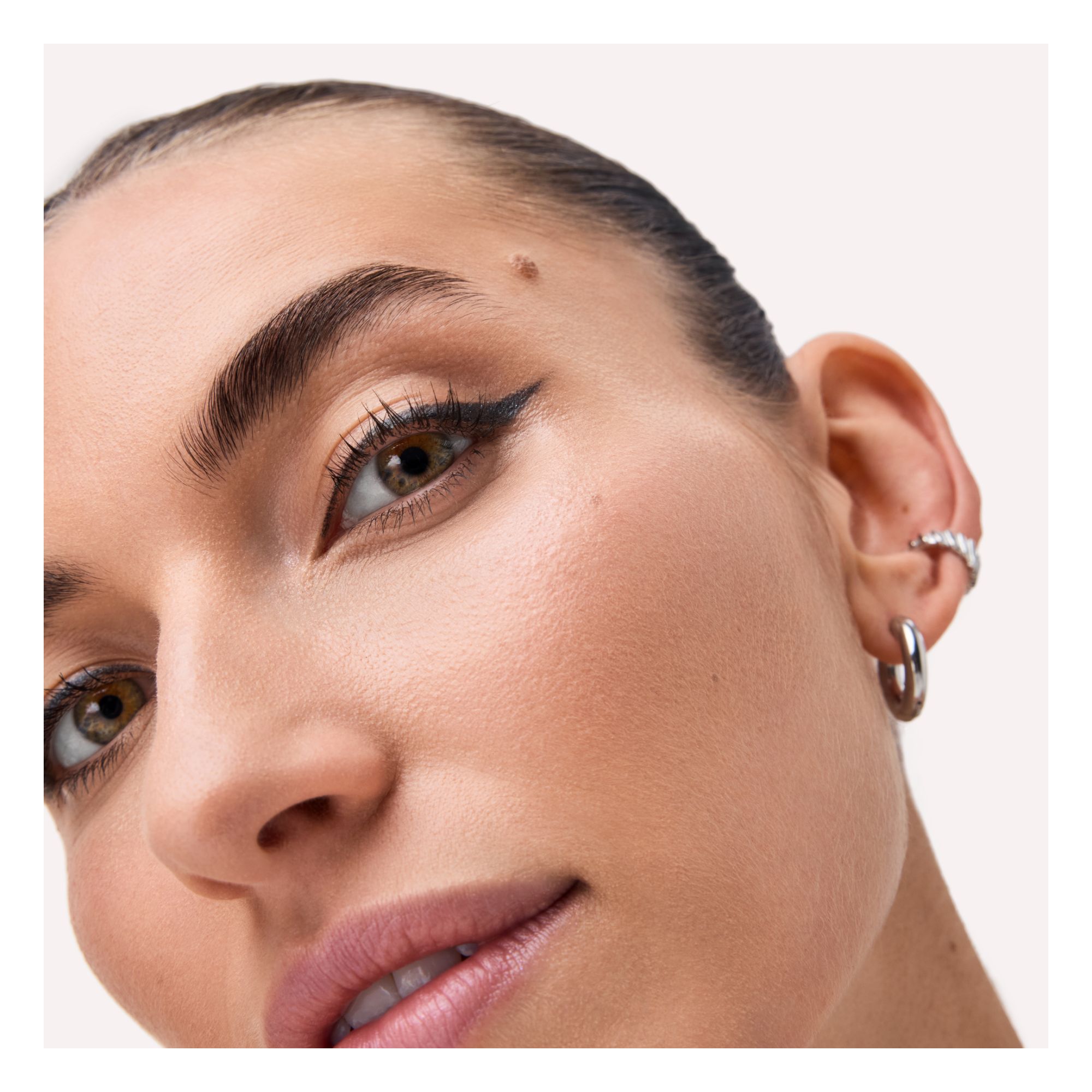 Jewel Glide Effect Eye Pencil -- Eyeliner-Stift