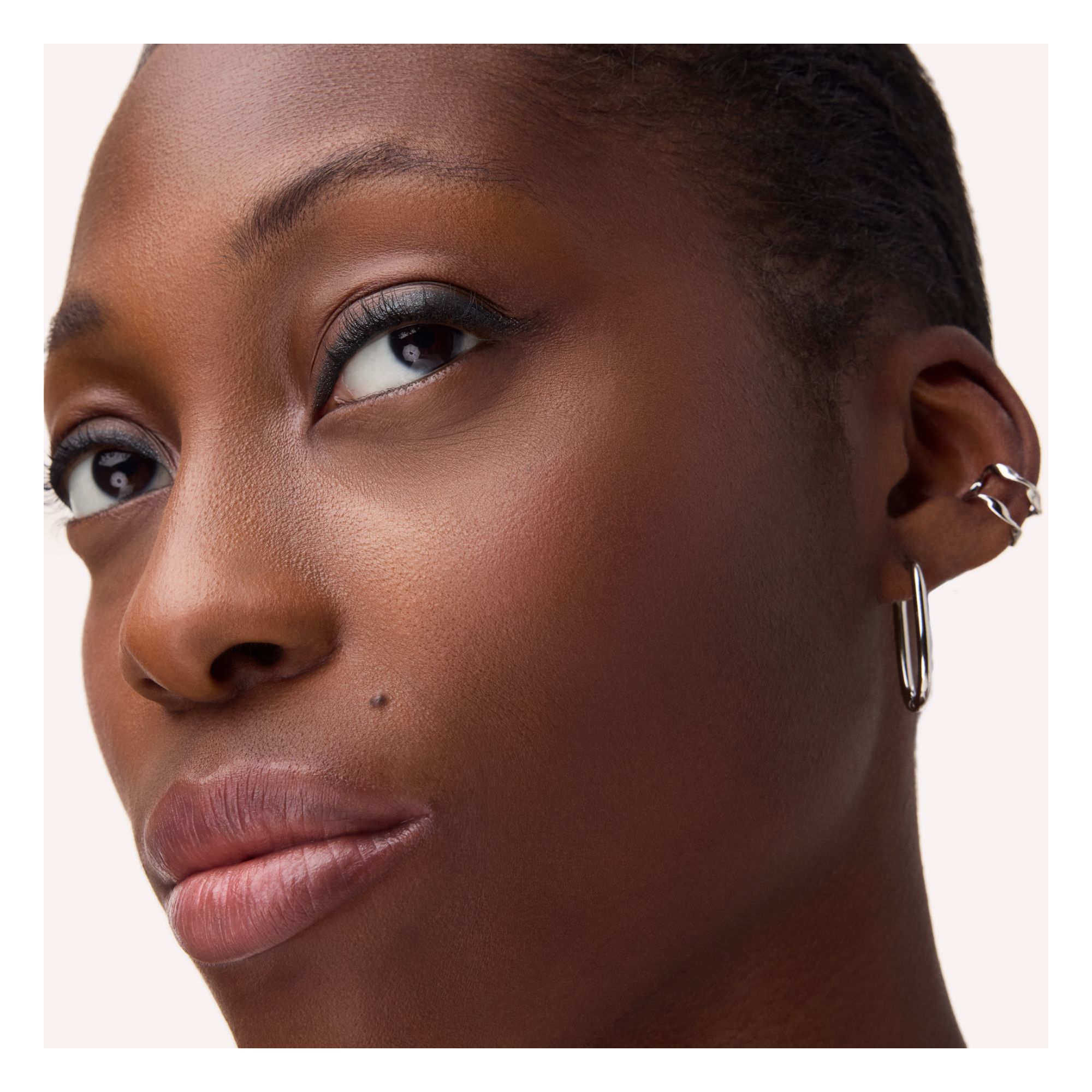 Jewel Glide Effect Eye Pencil -- Eyeliner-Stift