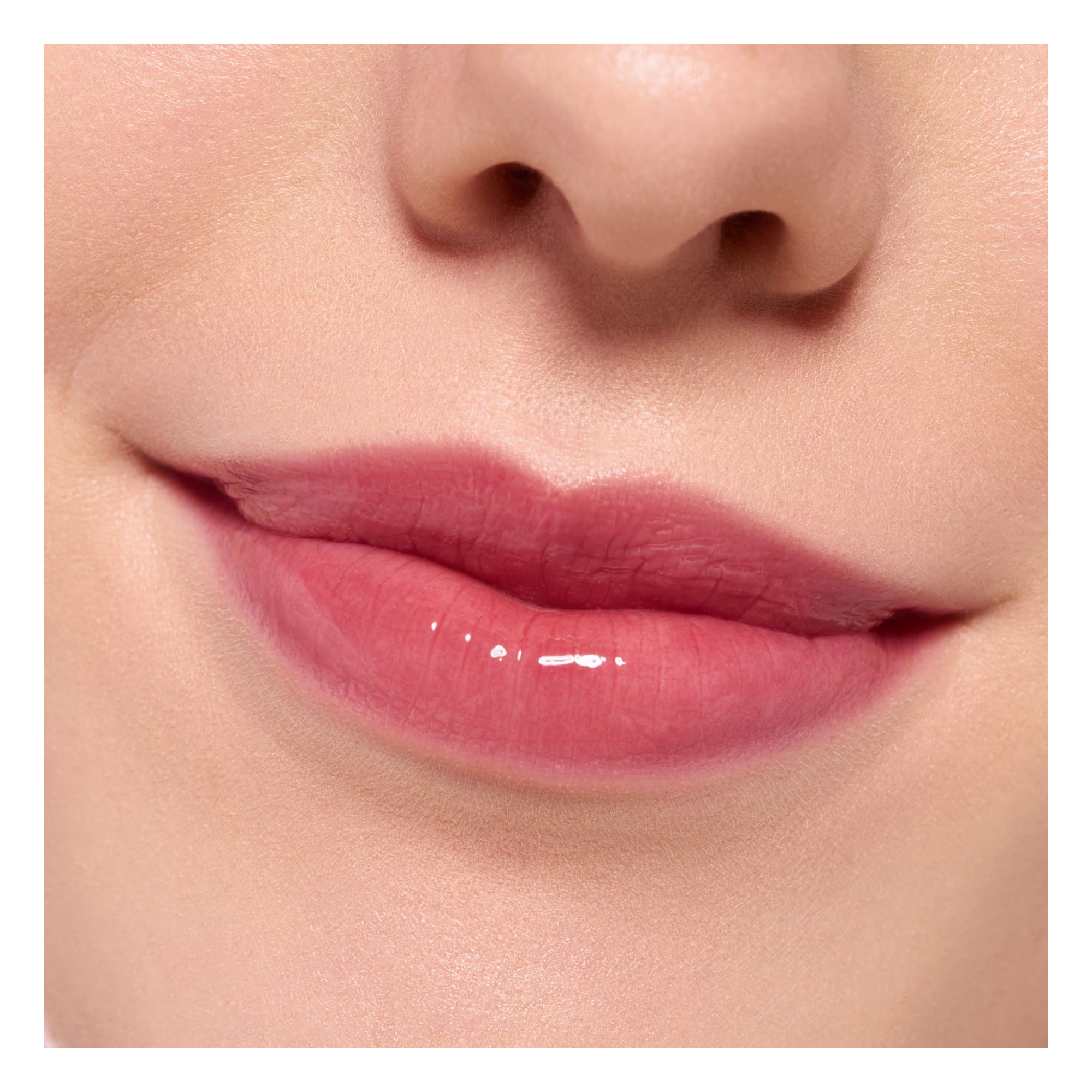 The Super Peptide Glossy Lip Treatment