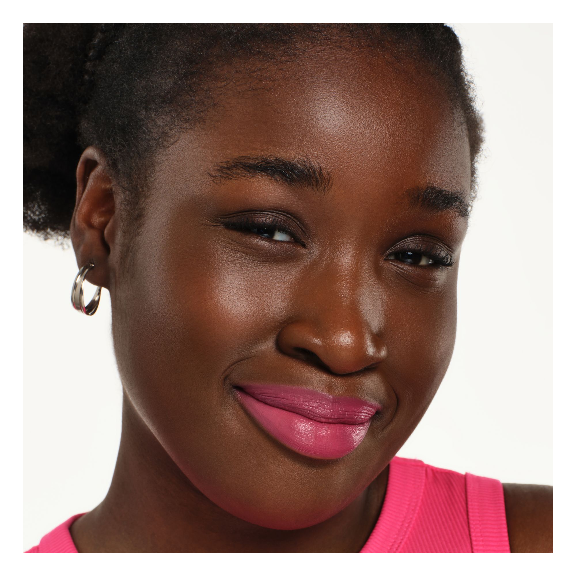 Satin Glow Luminous Shine Lipstick -- Lippenstift Satin Glow Luminous Shine Lipstick -- Lippenstift