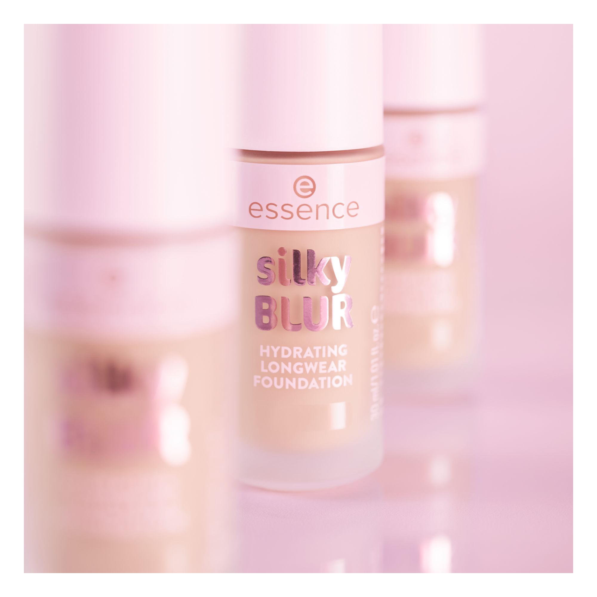 Fond de Teint - Silky Blur Hydrating Longwear Foundation Fond de Teint - Silky Blur Hydrating Longwear Foundation