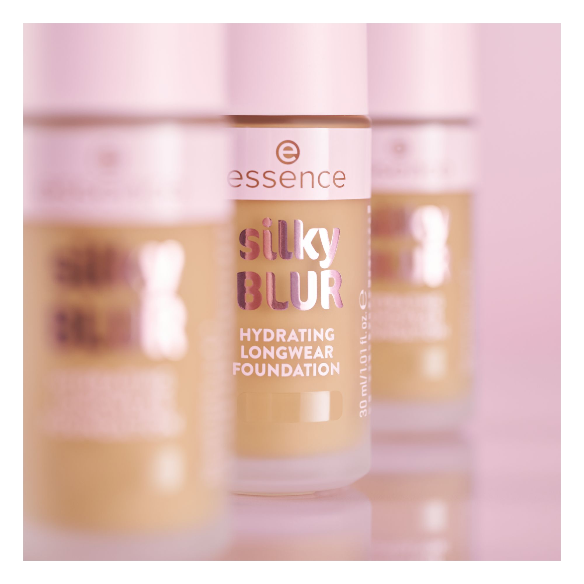 Fond de Teint - Silky Blur Hydrating Longwear Foundation Fond de Teint - Silky Blur Hydrating Longwear Foundation