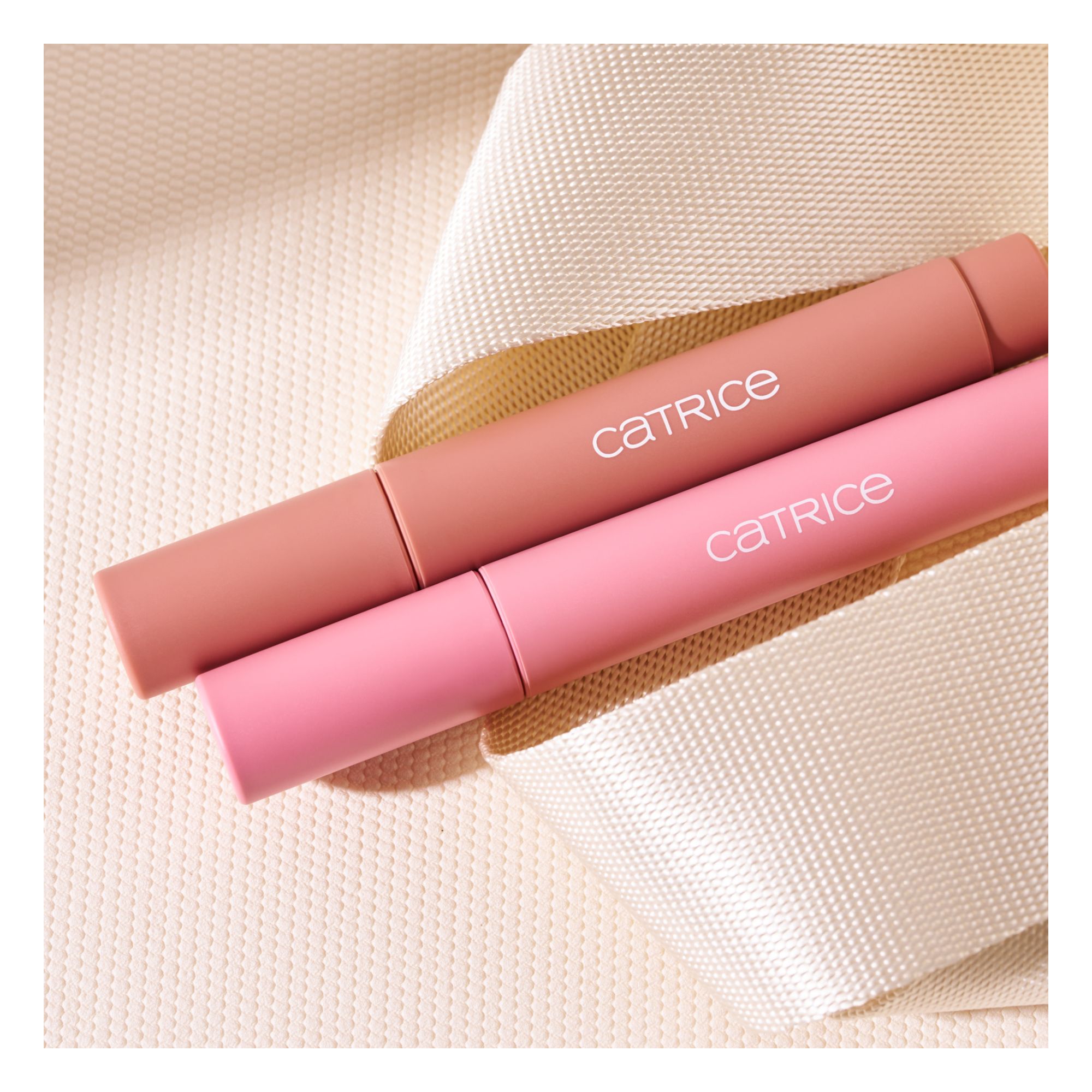 My Core Essentials - Ultra Power Lip Stain My Core Essentials - Ultra Power Lip Stain