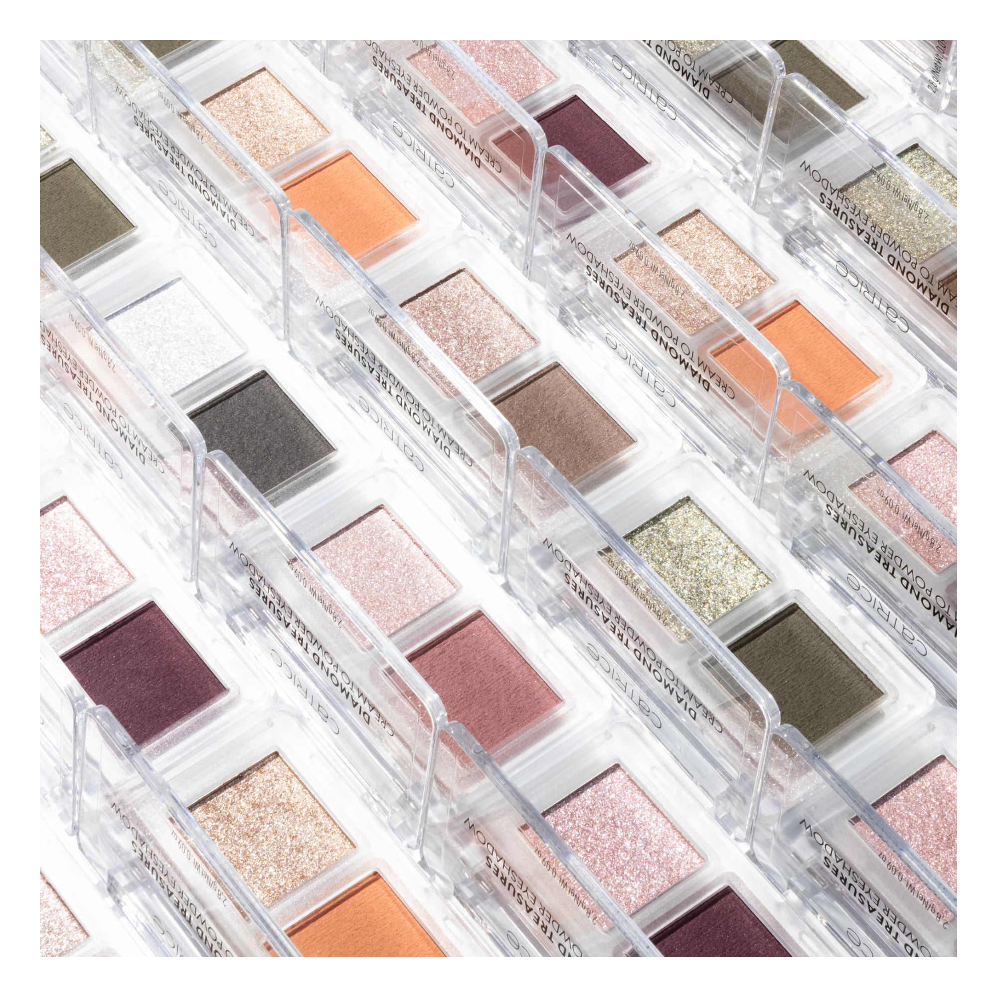 Diamond Treasures Cream to Powder Eyeshadow Diamond Treasures Cream to Powder Eyeshadow