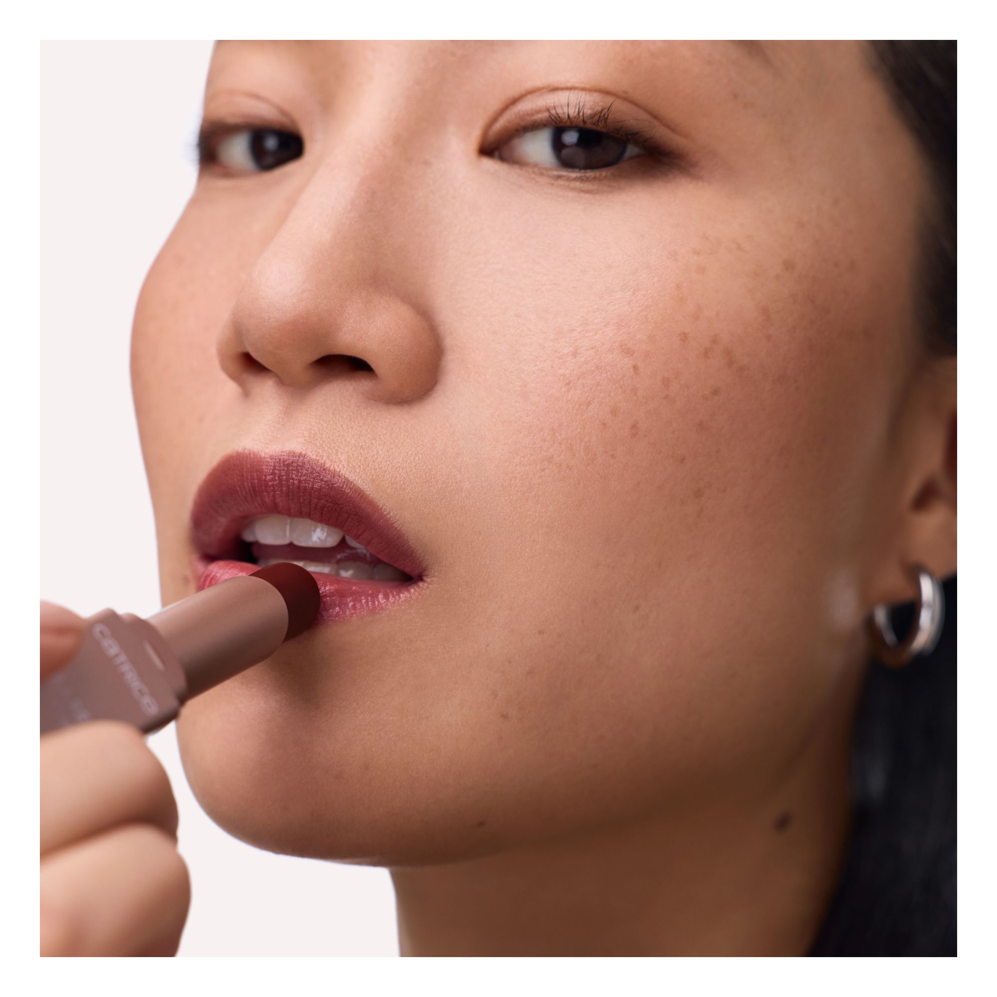 Bare Glow Lip Oil Balm