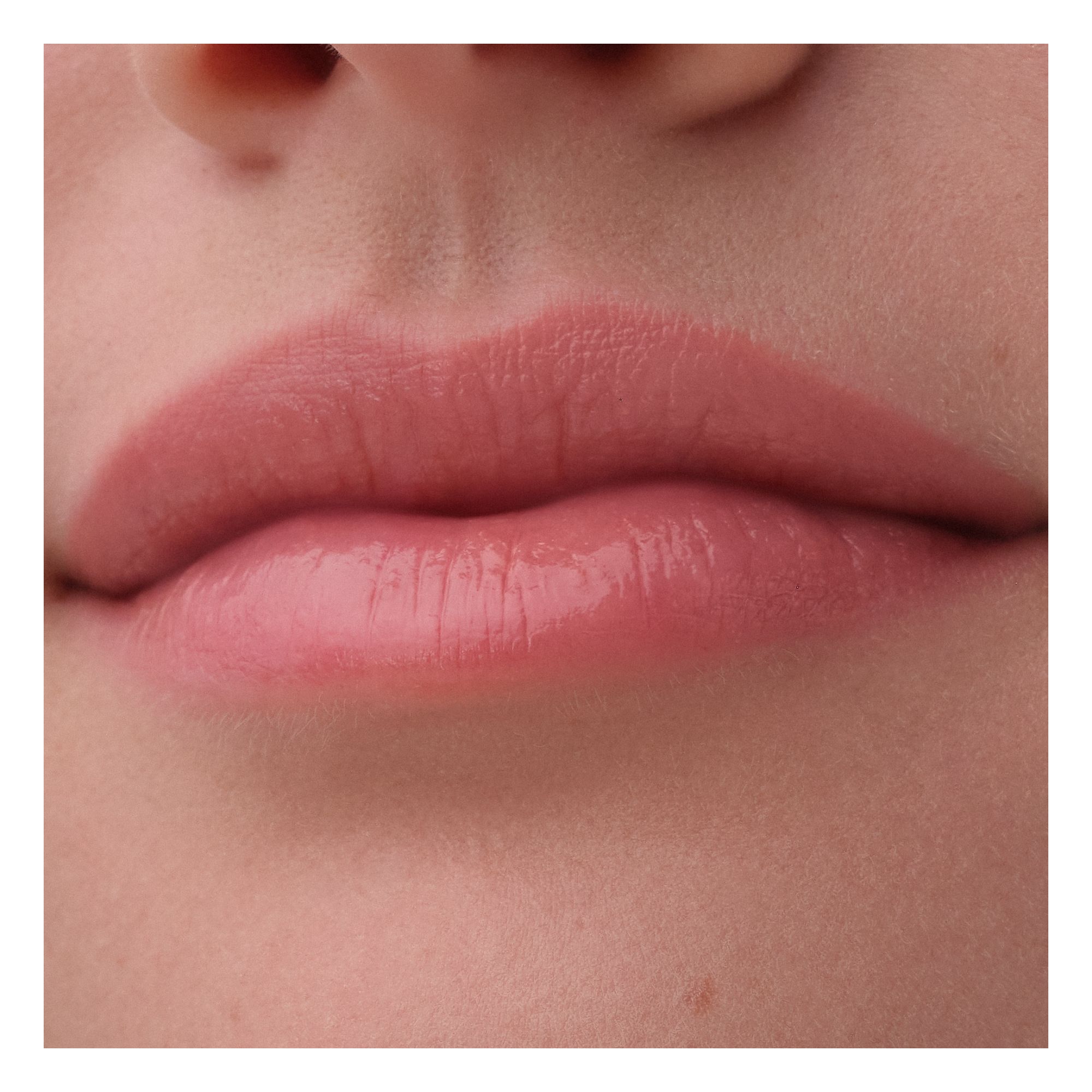 Bare Touch Lip Oil Balm Bare Touch Lip Oil Balm