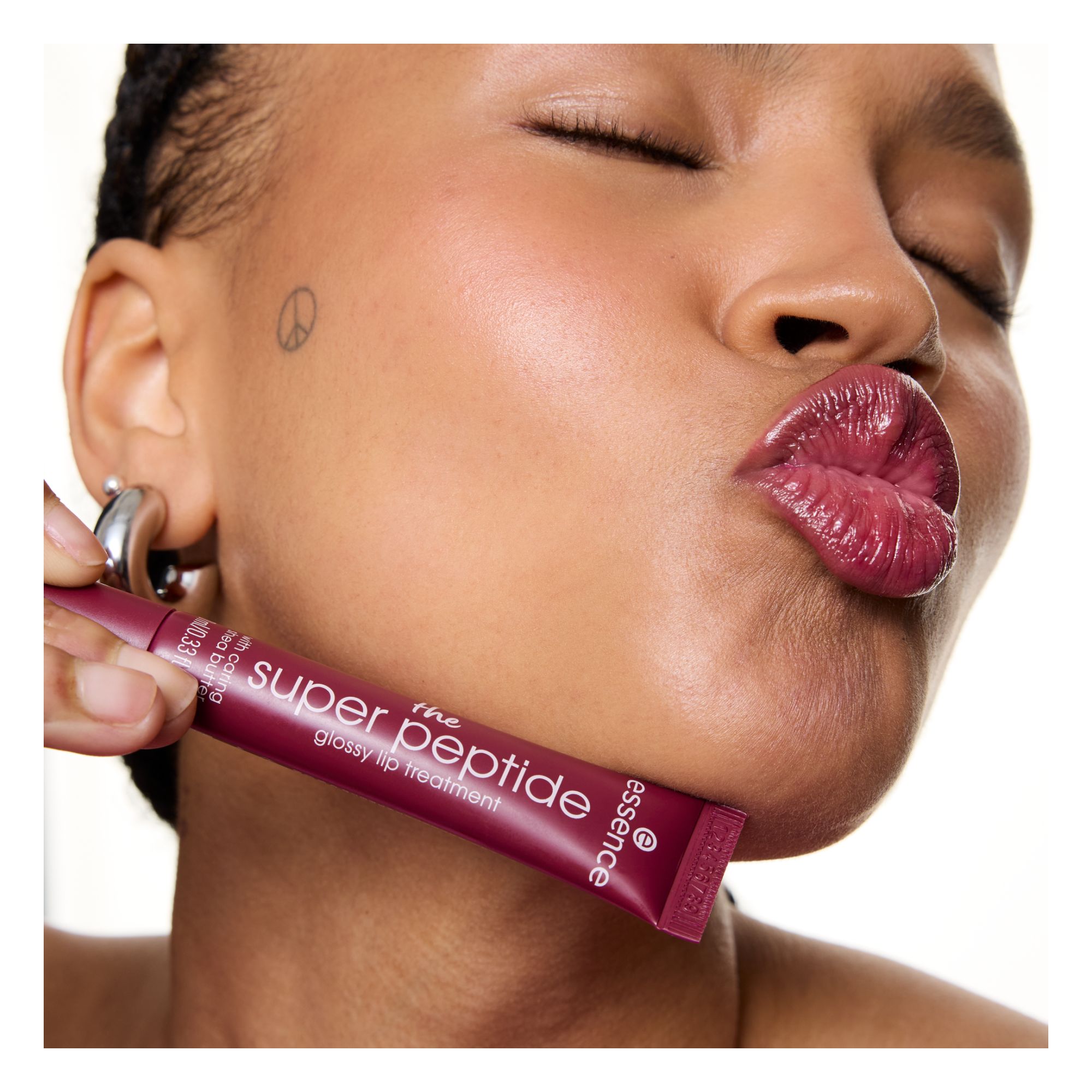 The Super Peptide Glossy Lip Treatment -- Lippenbalsam