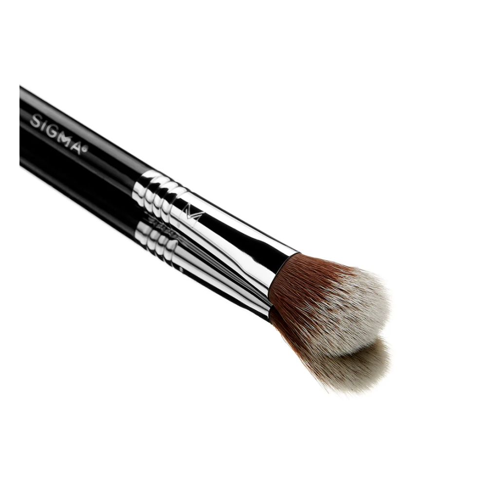 F03 - High Cheekbone Highlighter™ -- Highlighter-Pinsel